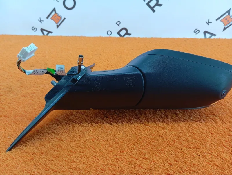 Зеркало боковое