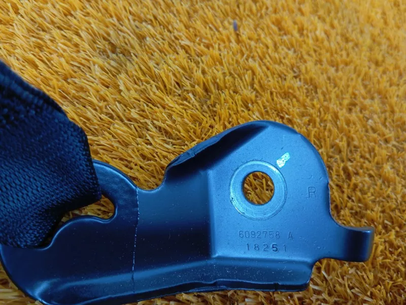 Ремень безопасности