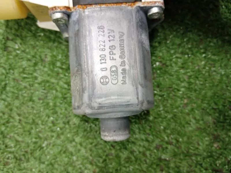 Стеклоподъемник BMW 3-Series 2008 51337140587 E90, передний левый