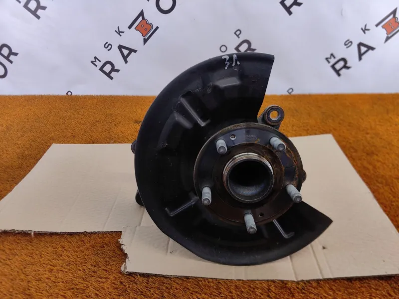 Кулак поворотный