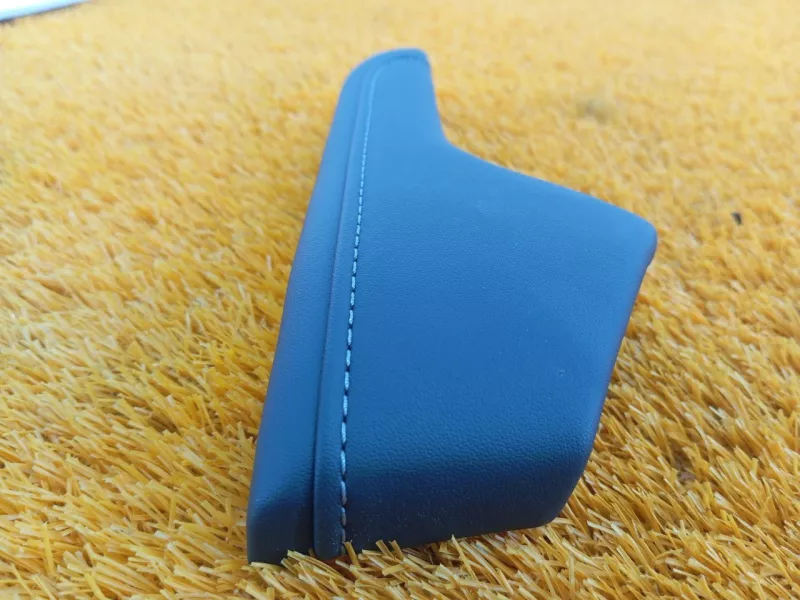 Накладка на торпедо