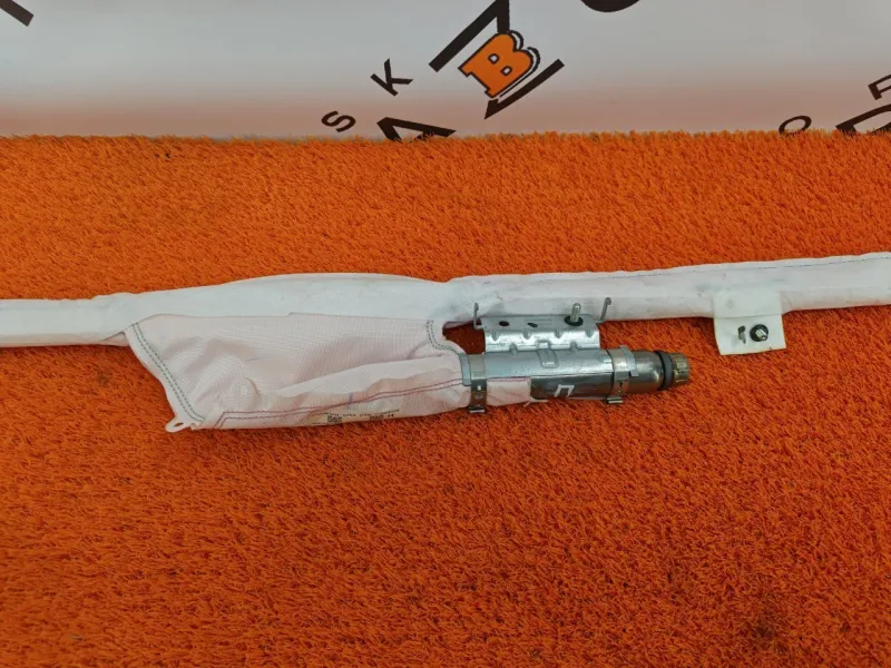 Подушка безопасности боковая