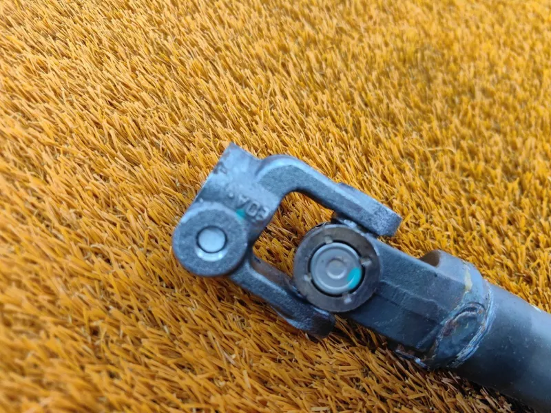 Рулевой карданчик