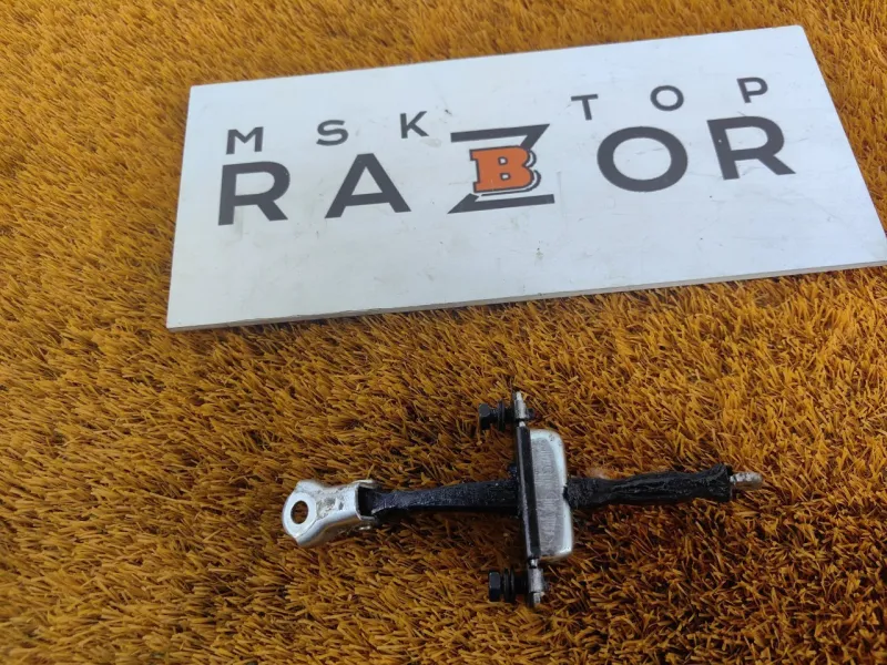 Ограничитель двери