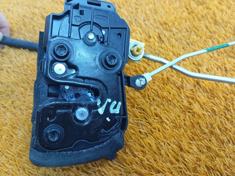 Замок двери