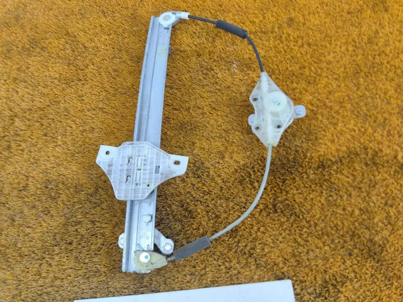 Стеклоподъемник