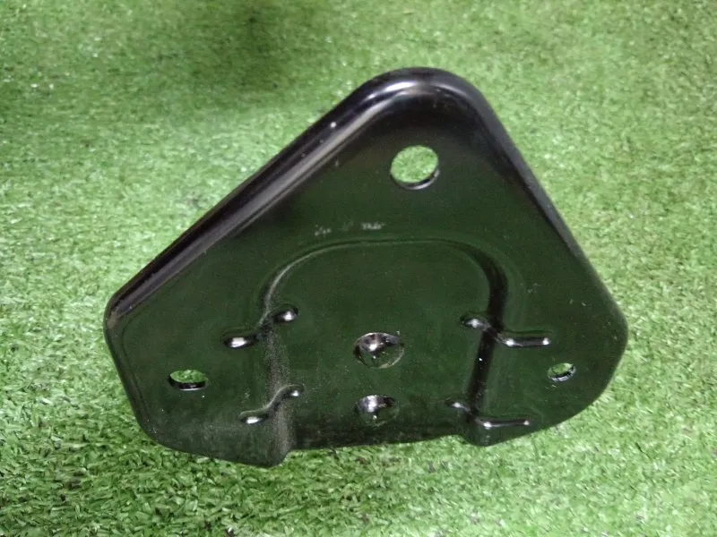 Замок спинки сиденья