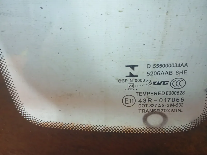 Форточка задняя