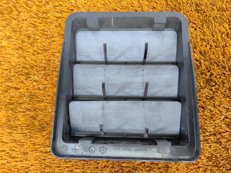 Решетка вентиляционная