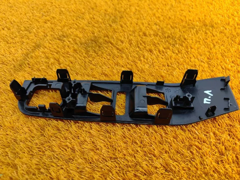 Накладка блока управления стеклоподъемниками