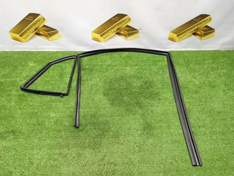 Уплотнитель стекла двери