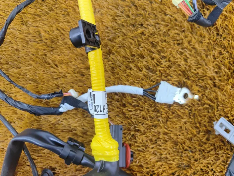 Проводка салона