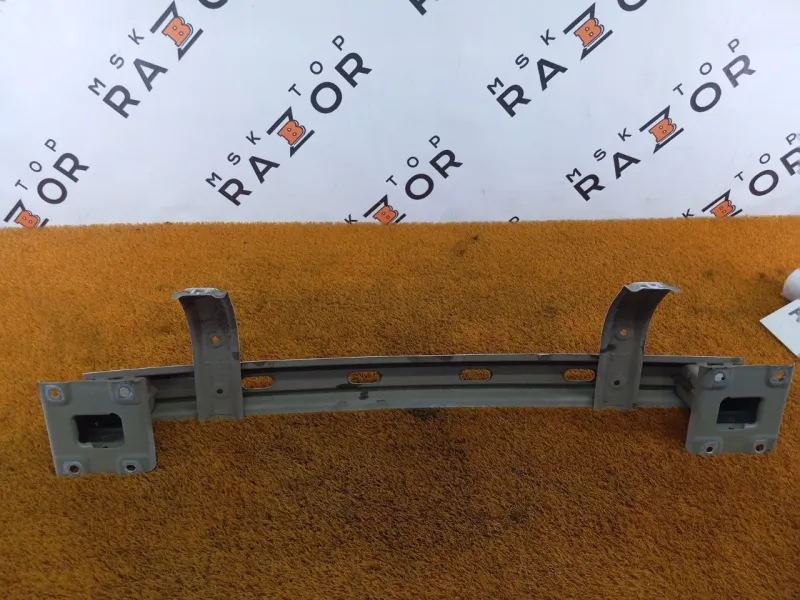 Усилитель бампера