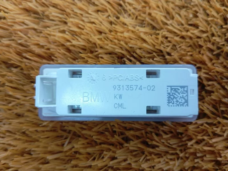 Плафон подсветки багажника BMW X3 2018 931357402 G01 B47
