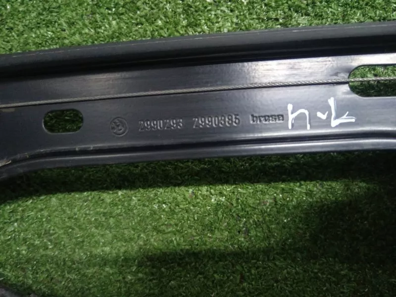 Стеклоподъемник BMW X1 2011 51332990385 E84 N47D20C 75397700, передний левый