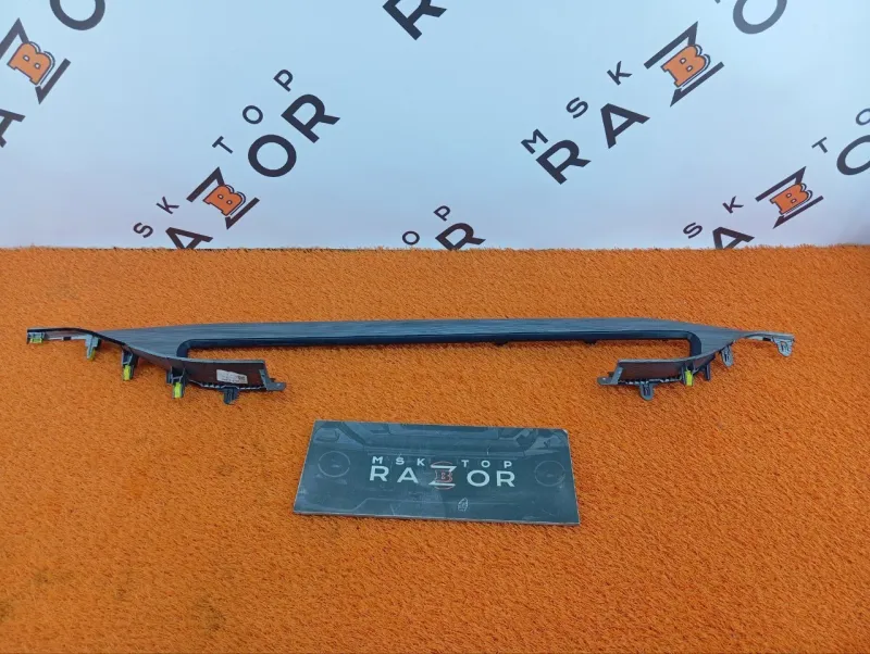 Накладка на торпедо