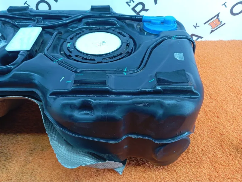 Бак топливный