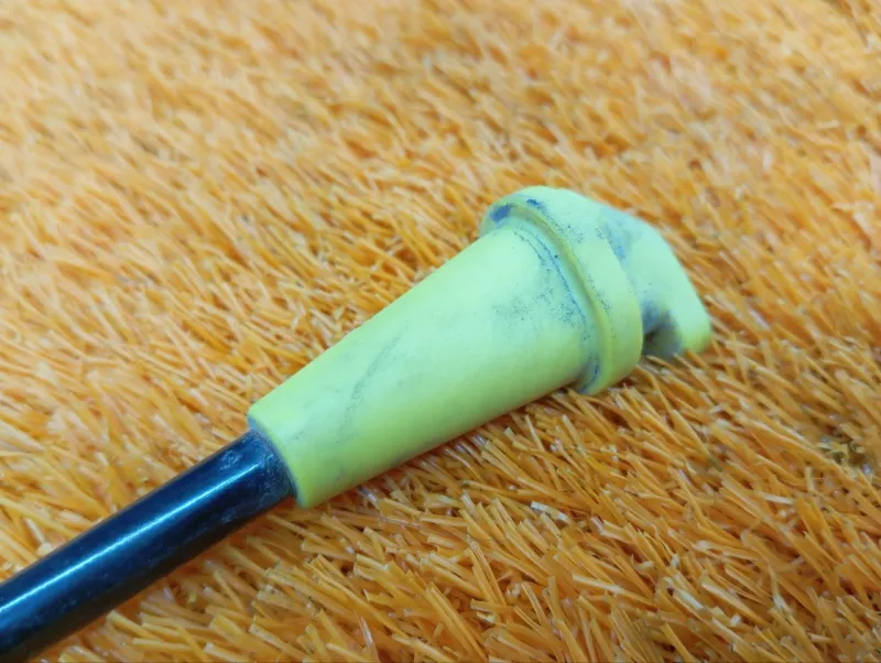 Упор капота