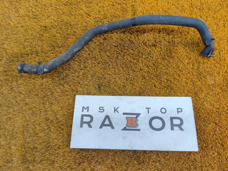 Патрубок радиатора