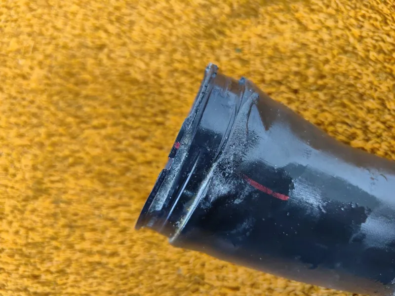 Патрубок воздушного фильтра