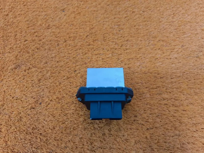 Резистор отопителя