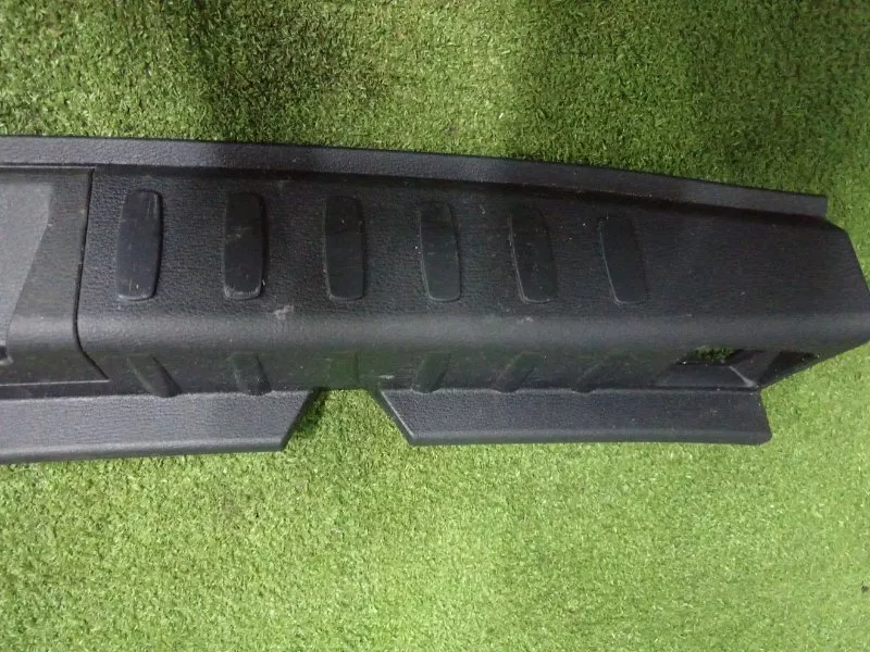 Накладка замка багажника