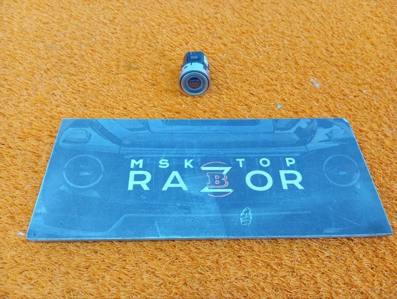 Кнопка запуска двигателя