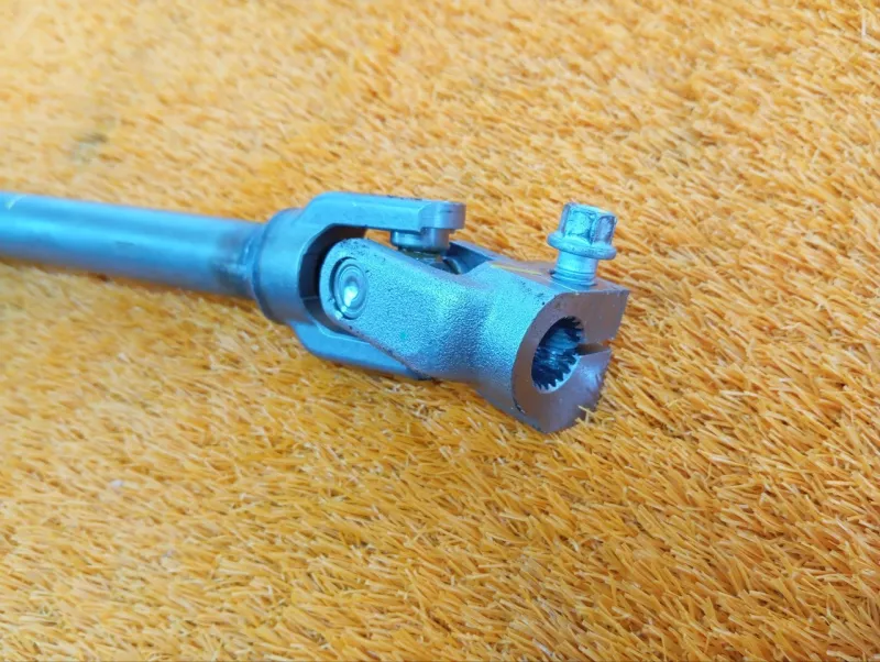 Рулевой карданчик