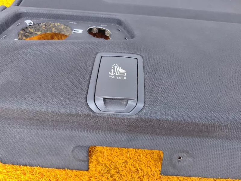 Полка багажника