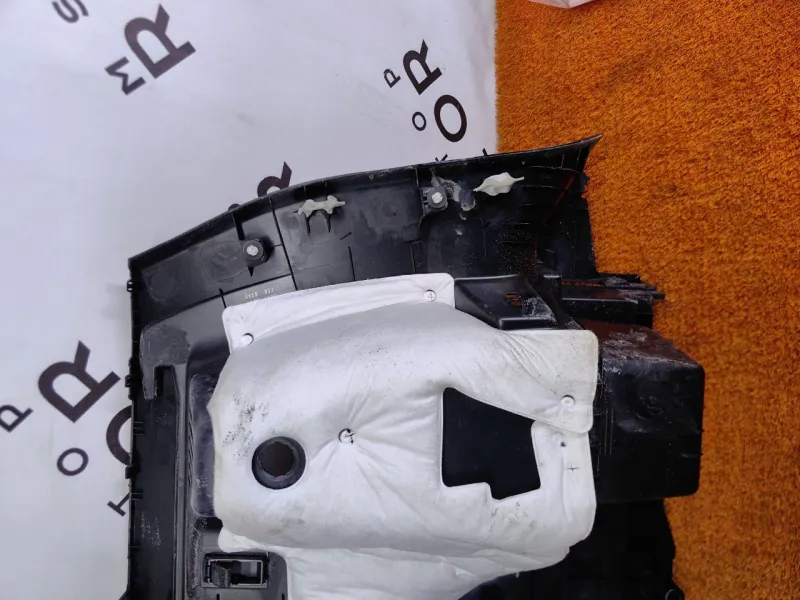 Обшивка багажника