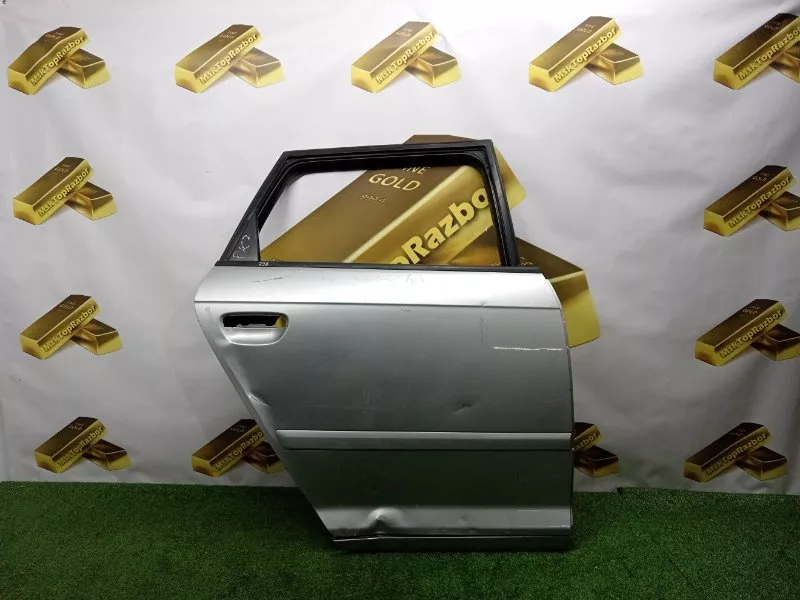 Дверь Audi A3 2005 8P4833052A 8P, задняя правая