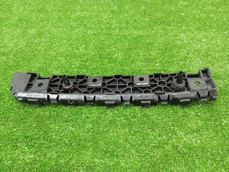 Крепление бампера