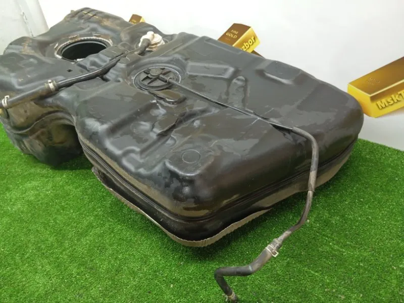 Бак топливный