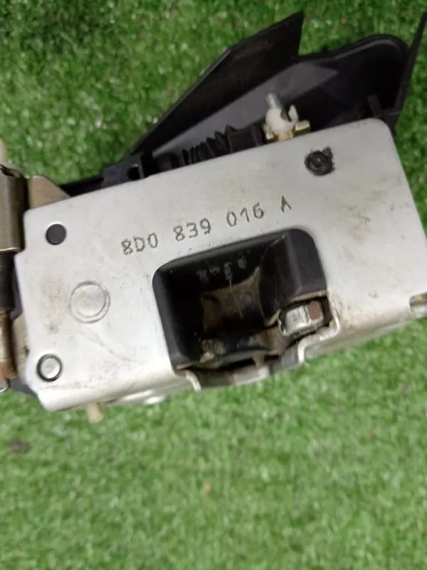 Замок двери