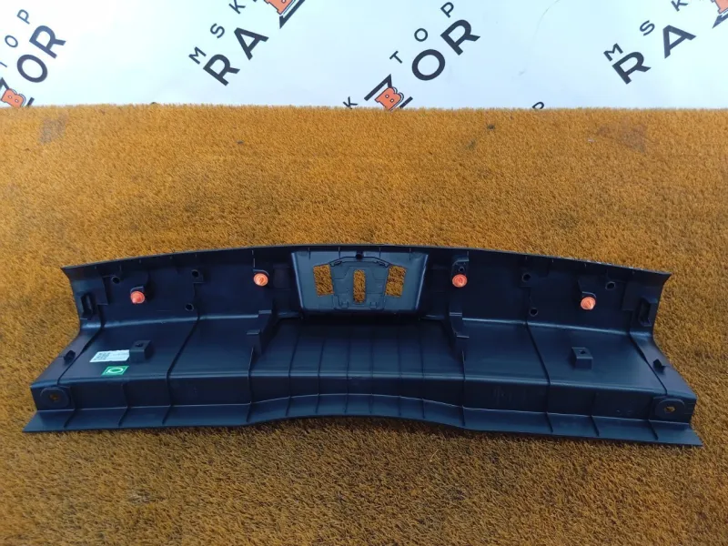 Накладка замка багажника