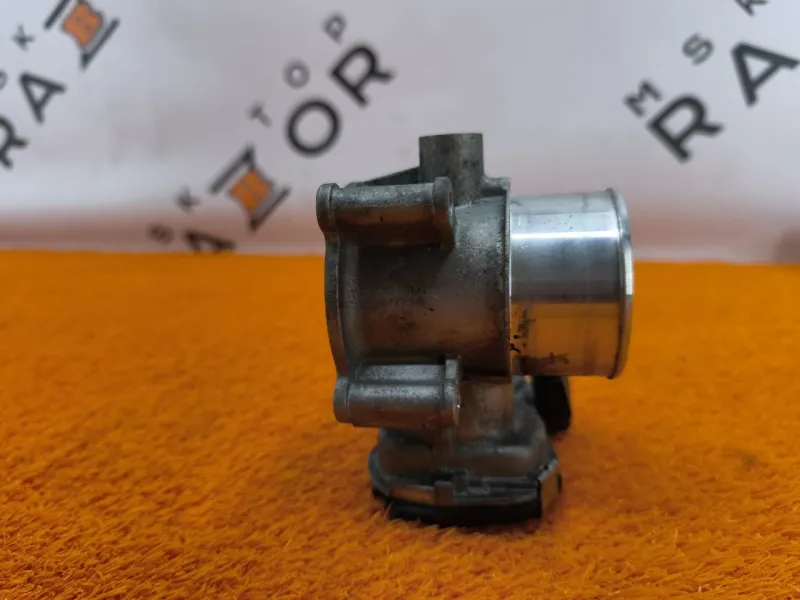 Дроссельная заслонка