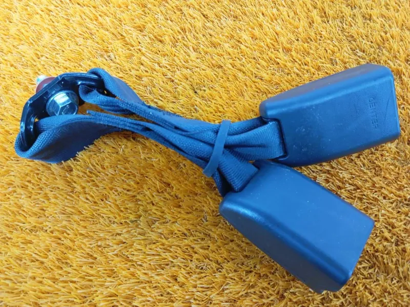 Ответная часть ремня безопасности