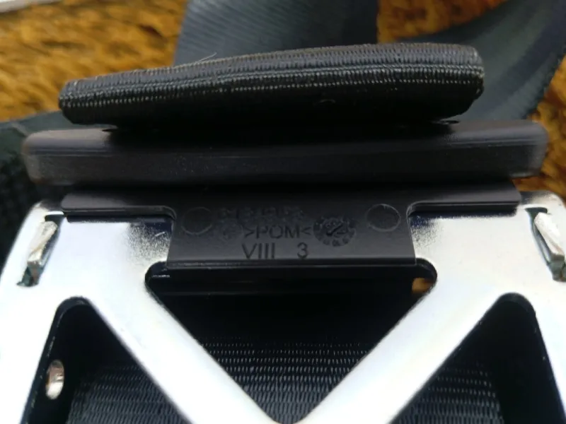 Ремень безопасности