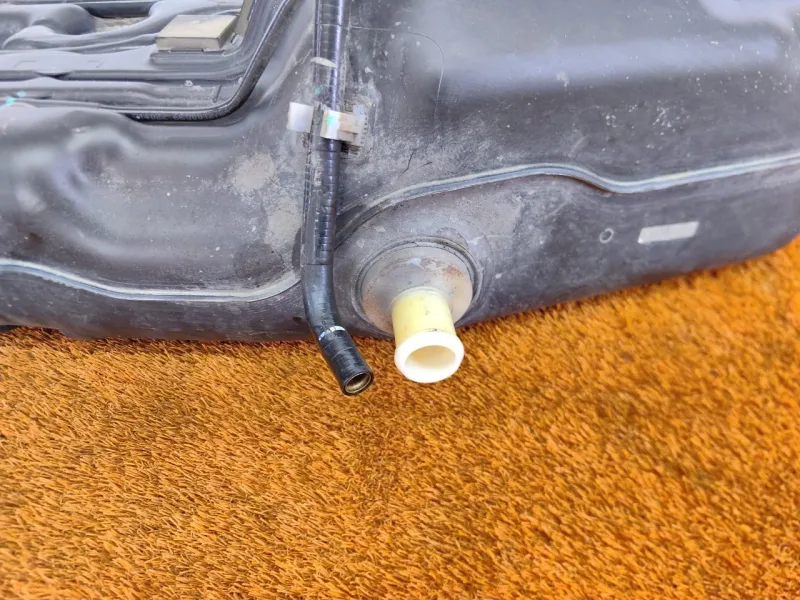 Бак топливный