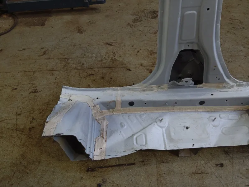 Порог с центральной стойкой