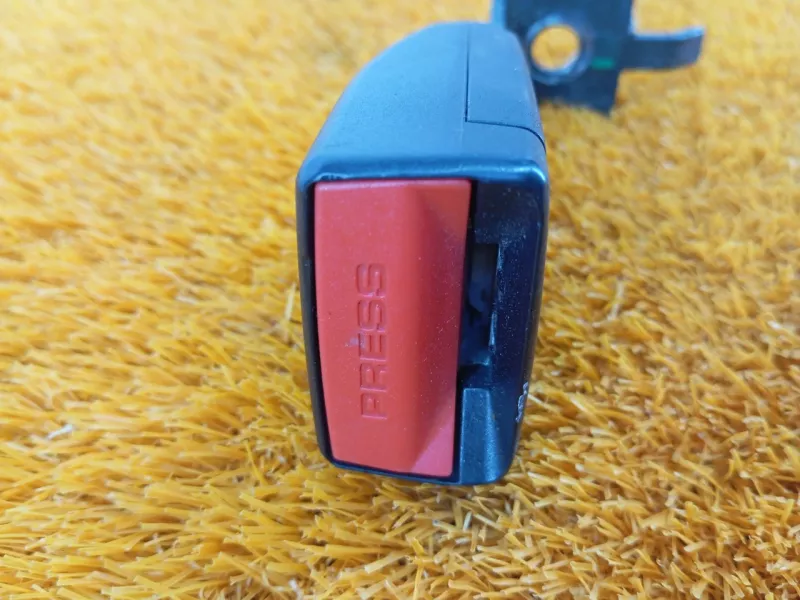 Замок ремня безопасности