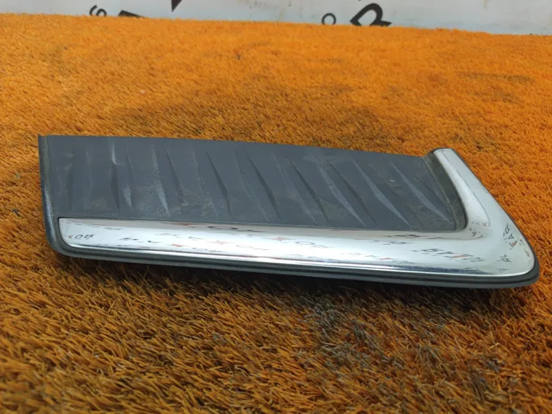 Накладка крыла