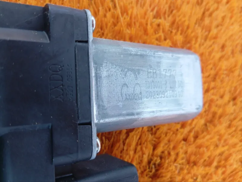 Стеклоподъемник