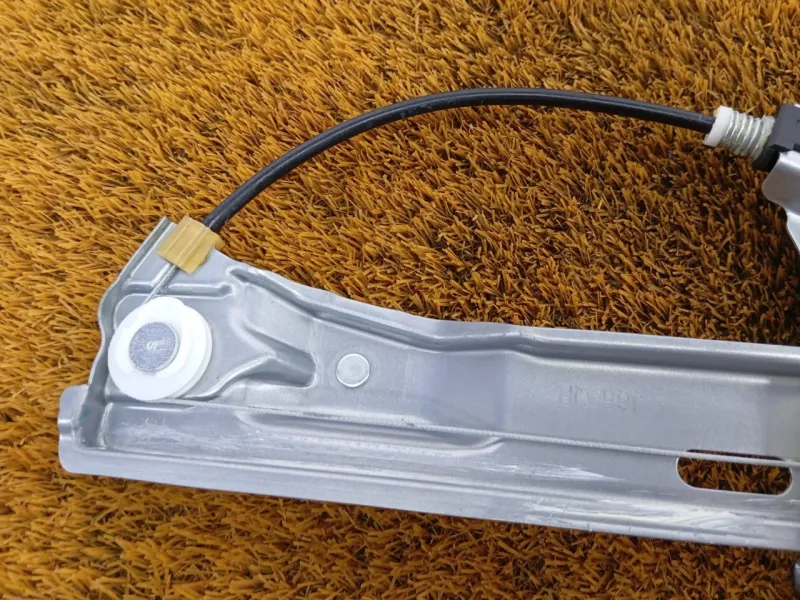 Стеклоподъемник