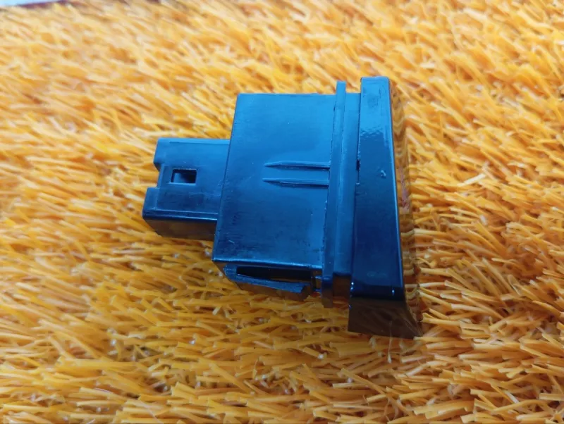 Кнопка аварийной сигнализации