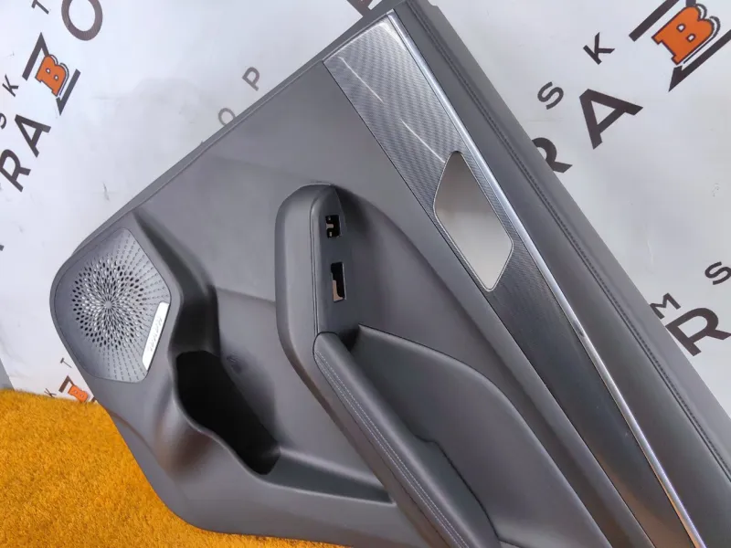 Обшивка двери