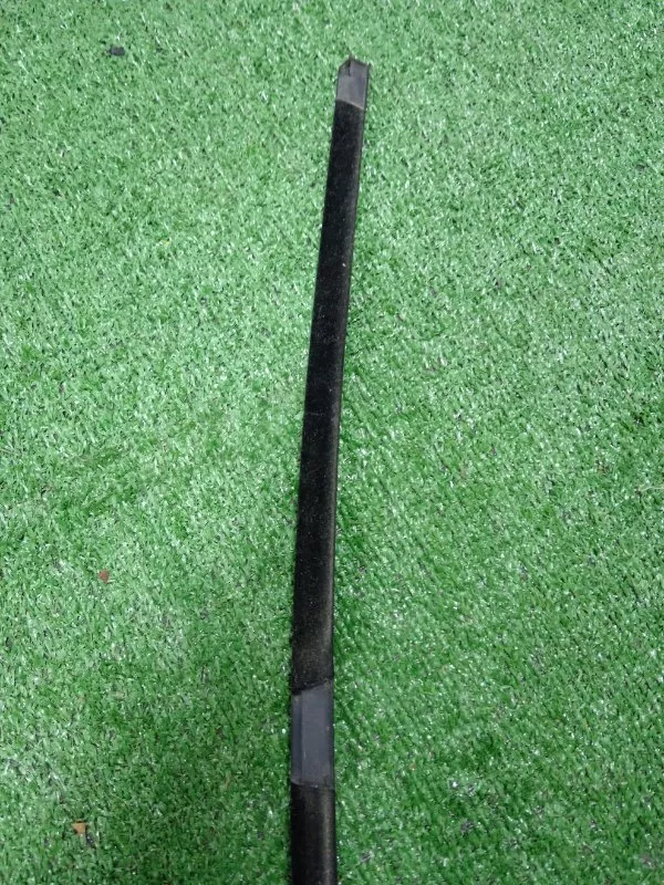 Уплотнитель стекла двери