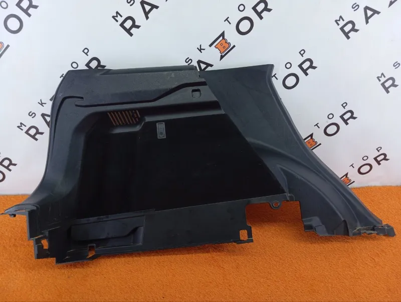 Обшивка багажника