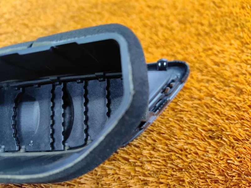 Решетка вентиляционная