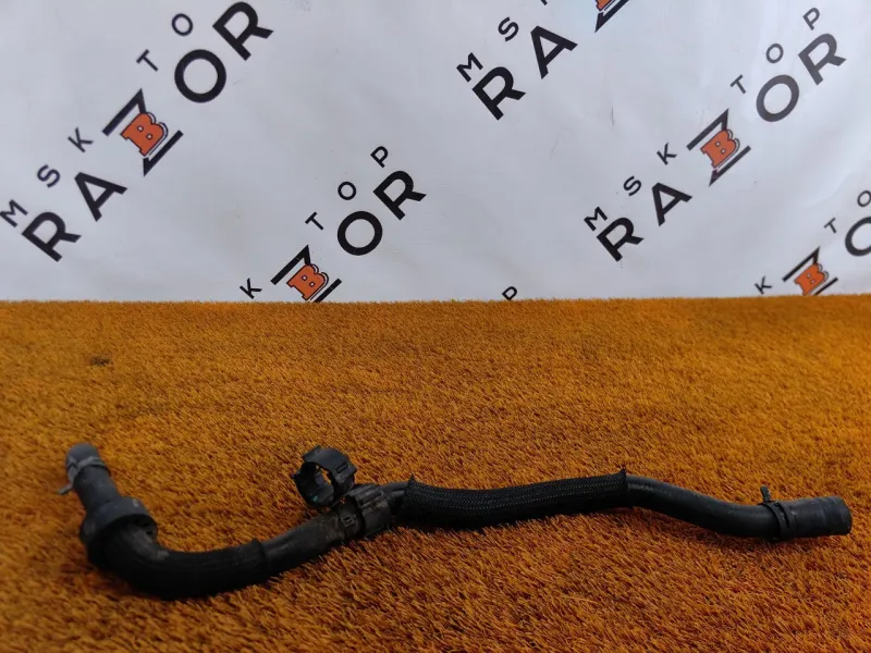 Патрубок системы охлаждения